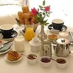 Otel Logis - Et Restaurant Le Lion D'or 3*