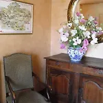 Otel Logis - Et Restaurant Le Lion D'or 3*