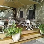 Logis - Et Restaurant Le Lion D'or