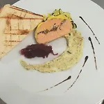 Otel Logis - Et Restaurant Le Lion D'or