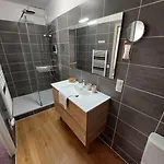 ホテル Logis - Et Restaurant Le Lion D'or 3*