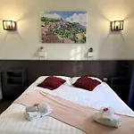 Otel Logis - Et Restaurant Le Lion D'or Gramat