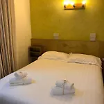 Otel Logis - Et Restaurant Le Lion D'or 3*