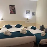 ホテル Logis - Et Restaurant Le Lion D'or