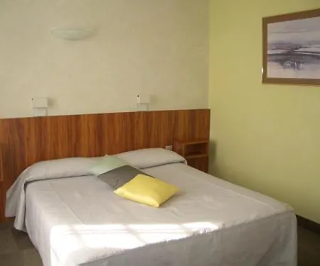 Hotel Logis - Et Restaurant Le Lion D'or Gramat