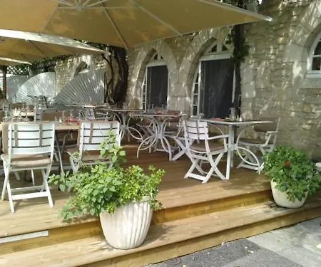 Logis Hotels - Hotel Et Restaurant Le Lion D'Or