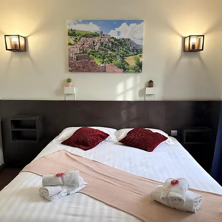 Ξενοδοχείο Logis - Et Restaurant Le Lion D'or Gramat