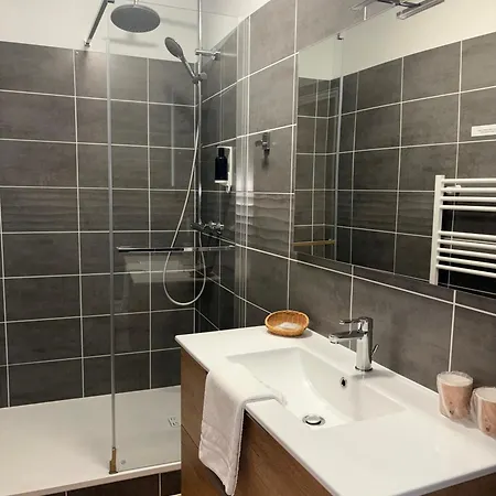 Ξενοδοχείο Logis - Et Restaurant Le Lion D'or Gramat