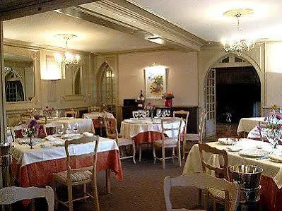 Logis - Et Restaurant Le Lion D'or 3* グラマ