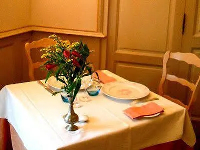 ホテル Logis - Et Restaurant Le Lion D'or
