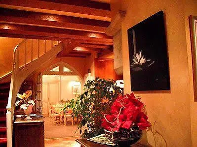 ホテル Logis - Et Restaurant Le Lion D'or 3*