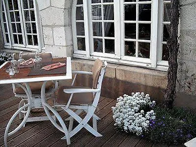 Logis - Et Restaurant Le Lion D'or 3*